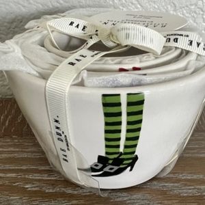 NWT HTF Rae Dunn WITCHES Legs/Boots Measuring Cups